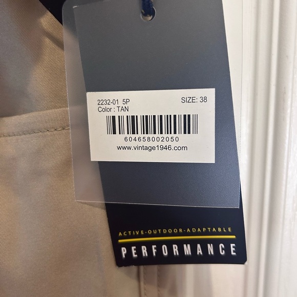 🫒”Vintage 1946” NWT Men's Tan Flat Front Modern Fit Performance Chinos w/Pockets - Picture 3 of 16